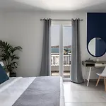 Hotel Kontes Comfort Páros