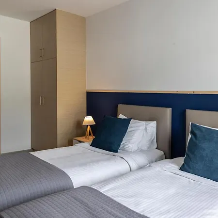 Kontes Comfort 3* Páros