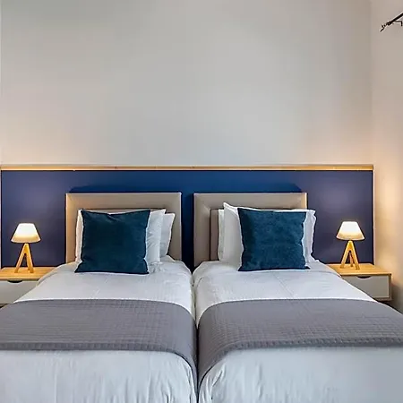 Hotel Kontes Comfort 3*