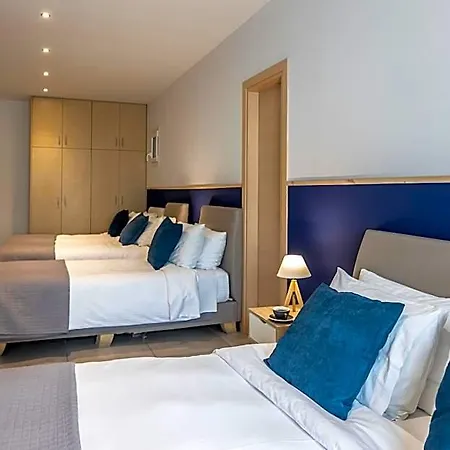 Hotel Kontes Comfort Páros