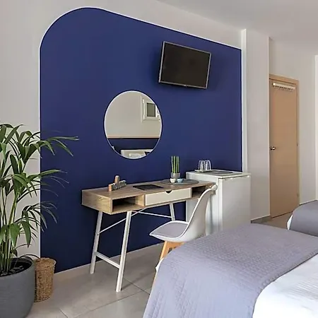 Kontes Comfort 3* Páros