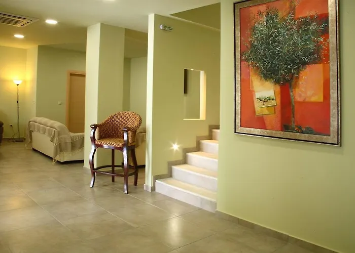 Hotell Kontes Comfort 3*