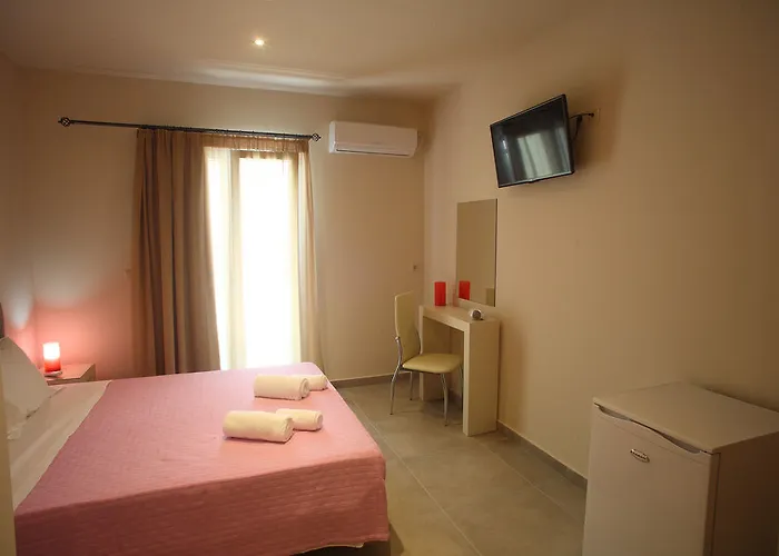 Kontes Comfort 3* Páros