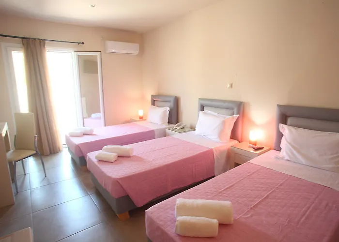 Hotel Kontes Comfort 3*